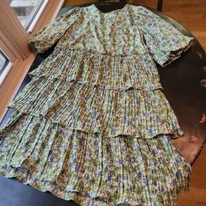 Tired floral silk dress